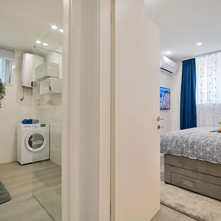 Bacvice 21 سبليت